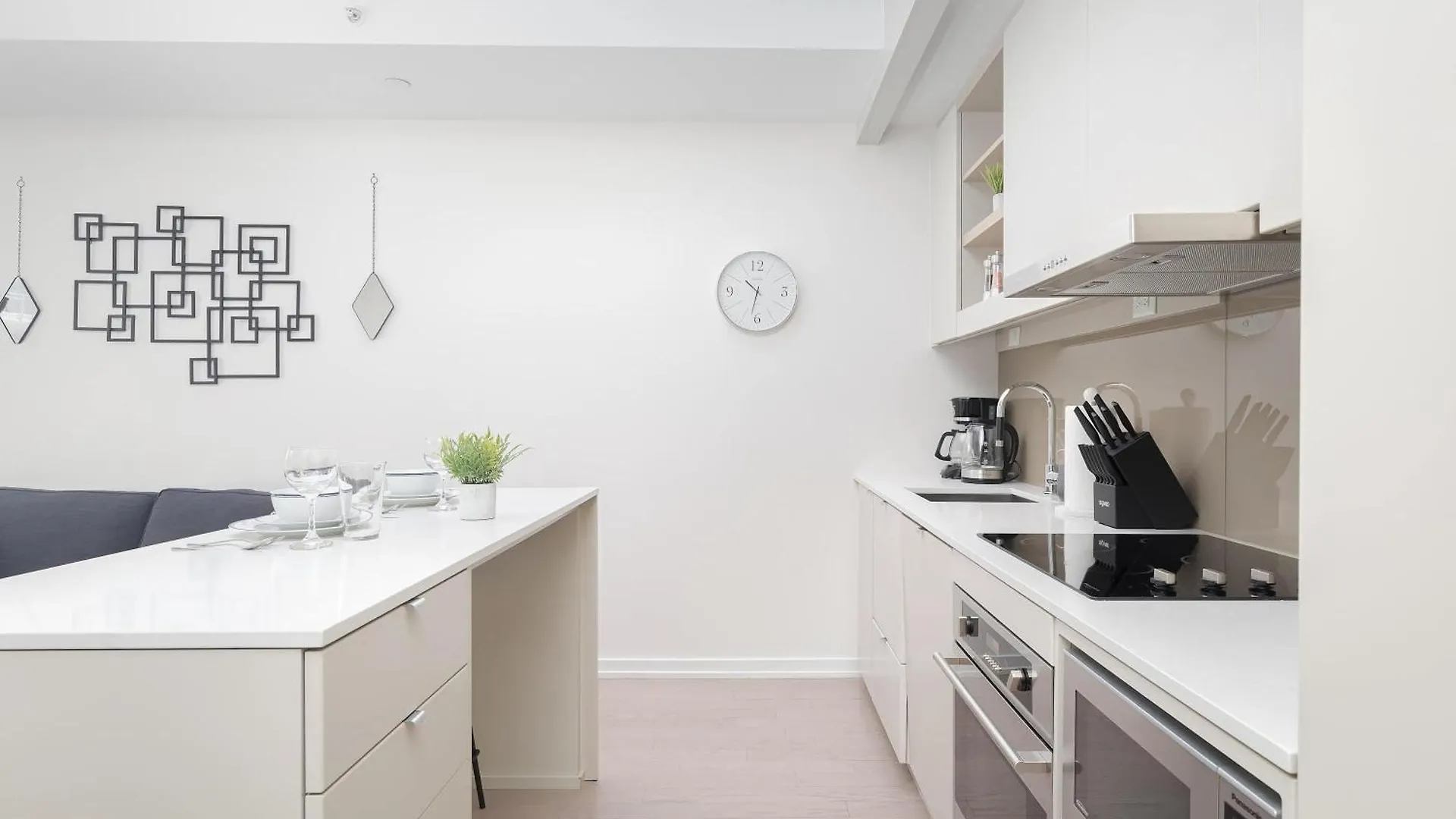 1Br Space - Downtown Toronto Apartment
