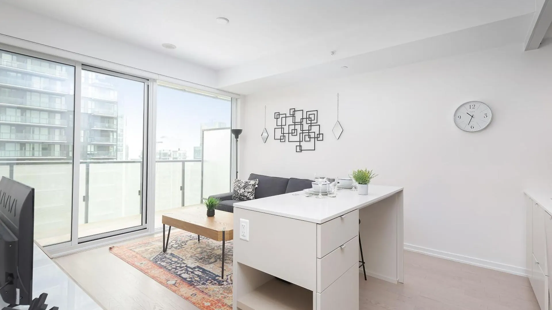 Apartment 1Br Space - Downtown Toronto