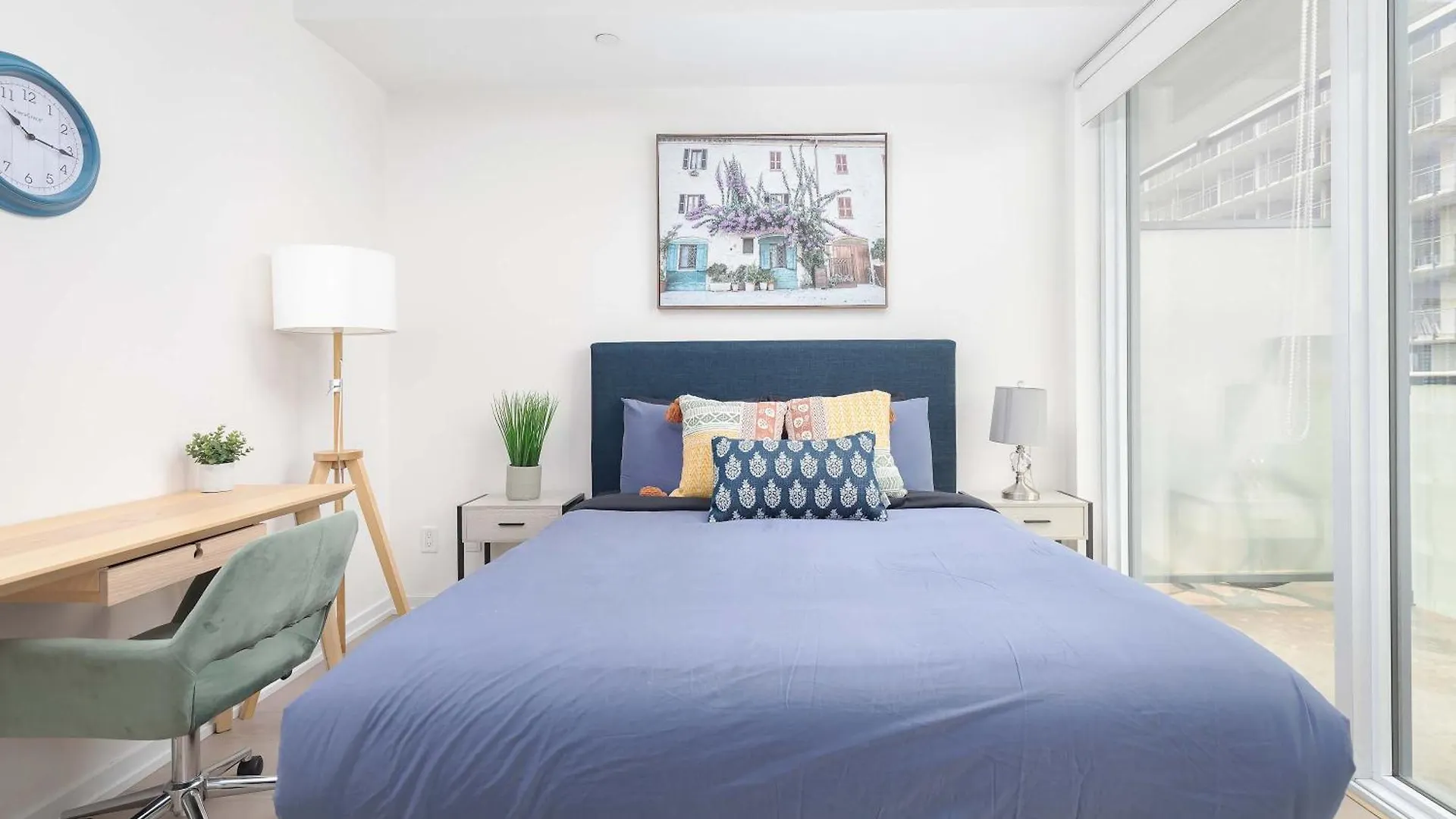 1Br Space - Downtown Toronto Apartment
